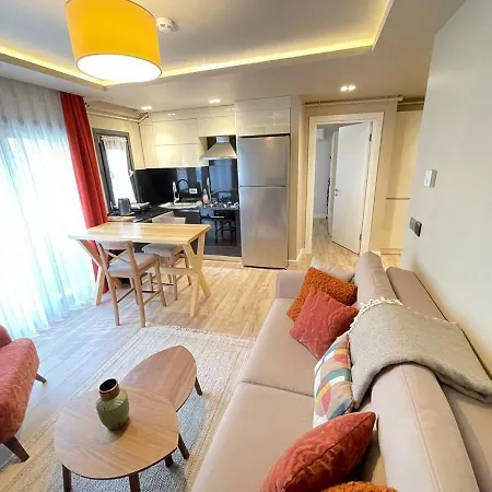 Flat On A Paradise In The Centre Of * Istambul