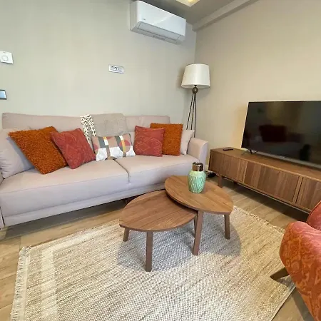 Flat On A Paradise In The Centre Of *
